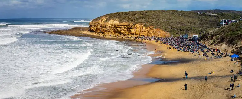 Bells Beach, Torquay/Australia –Monster swells during the finals of Rip Curl Pro attracting crowds