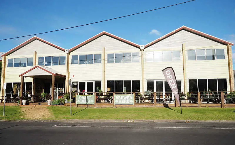 Image of the outside of the Sow and Piglets Brewery in Port Campbell.