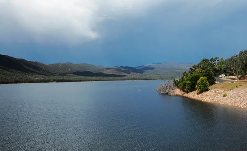 Image of Lake Bellfield in Grampians Victoria.