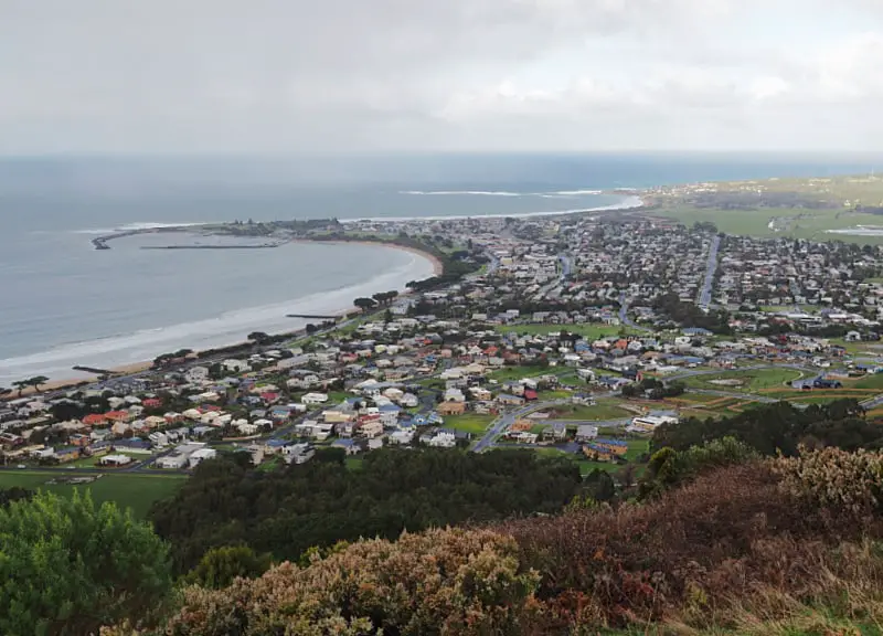 View of Apollow Bay and the Southern Ocean at Marriners Lookout.